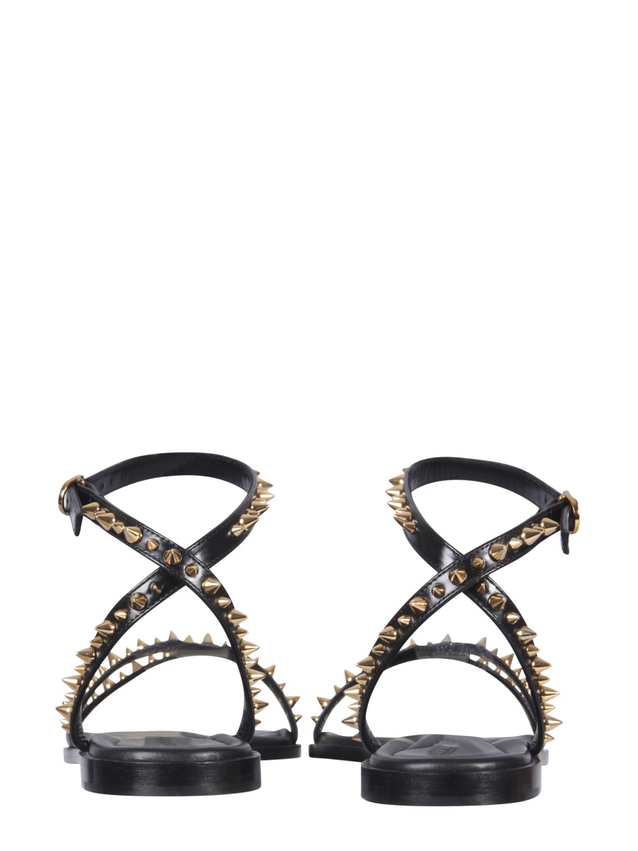 Alexander McQueen STUDDED SANDALS Zwart