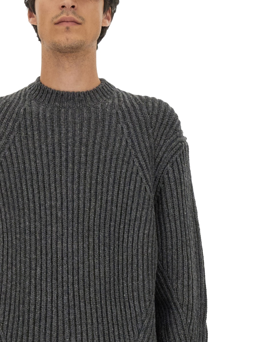 Alexander McQueen WOOL JERSEY. Zwart