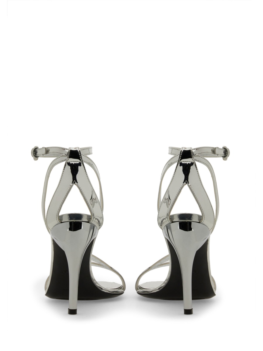 Alexander McQueen SANDAL "ARMADILLO" Zilver