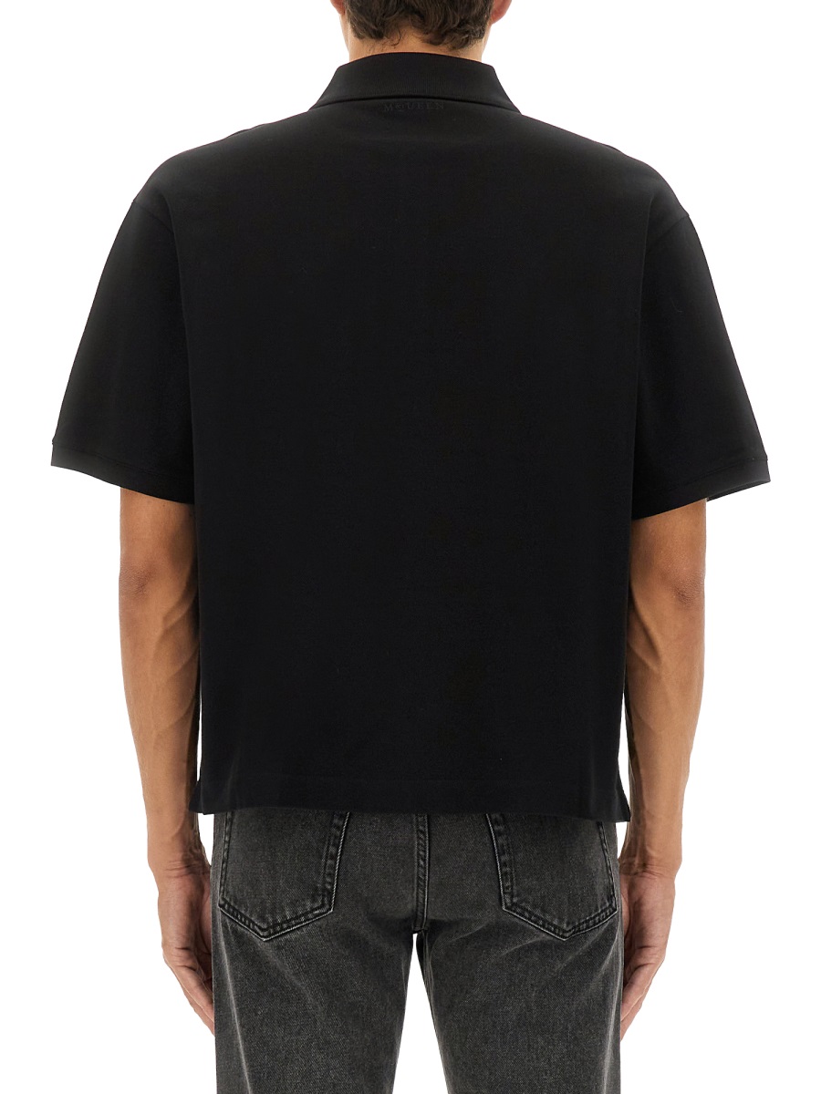 Alexander McQueen POLO SHIRT "CEREMONIAL BOXY" Zwart