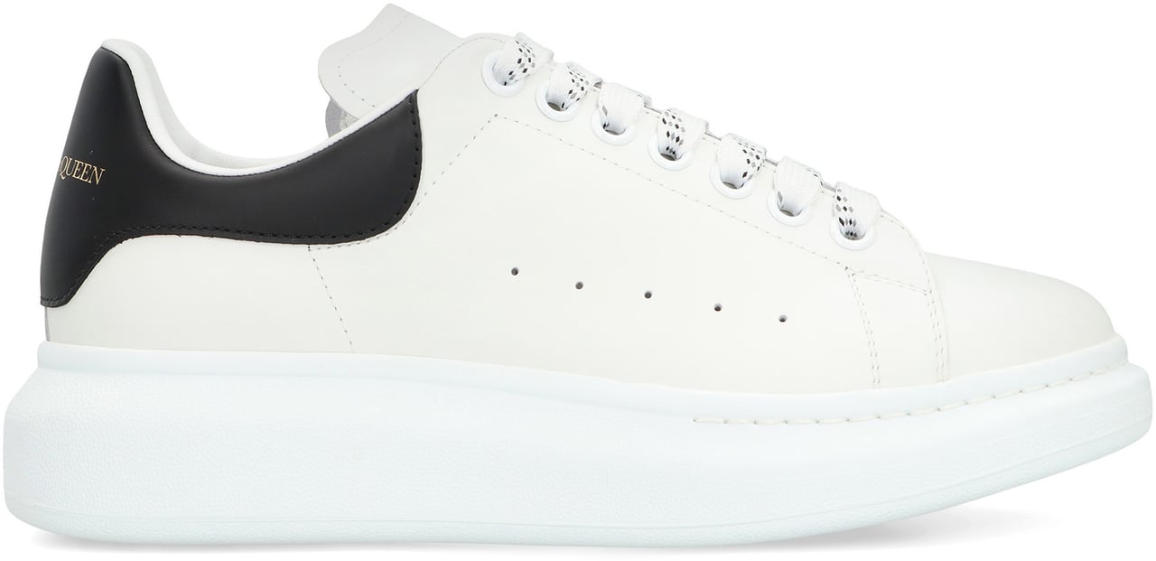 Alexander McQueen Leather chunky sneakers Wit