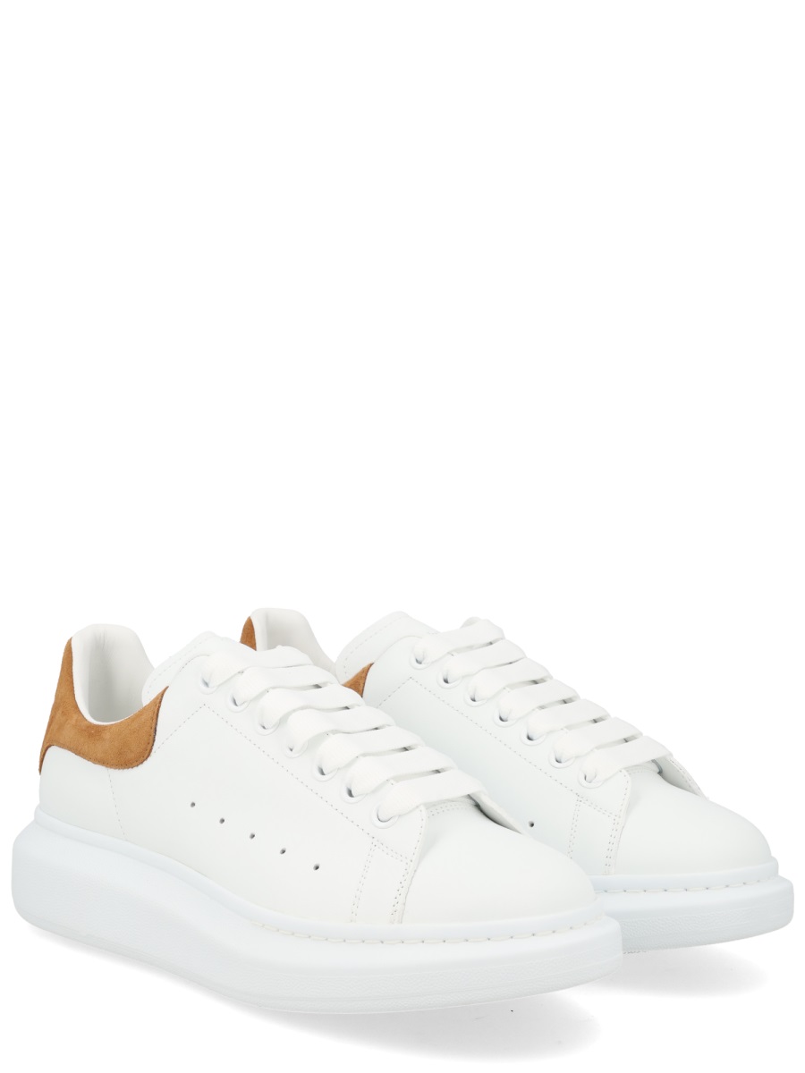 Alexander McQueen Oversized White Calf Suede Sneakers Wit