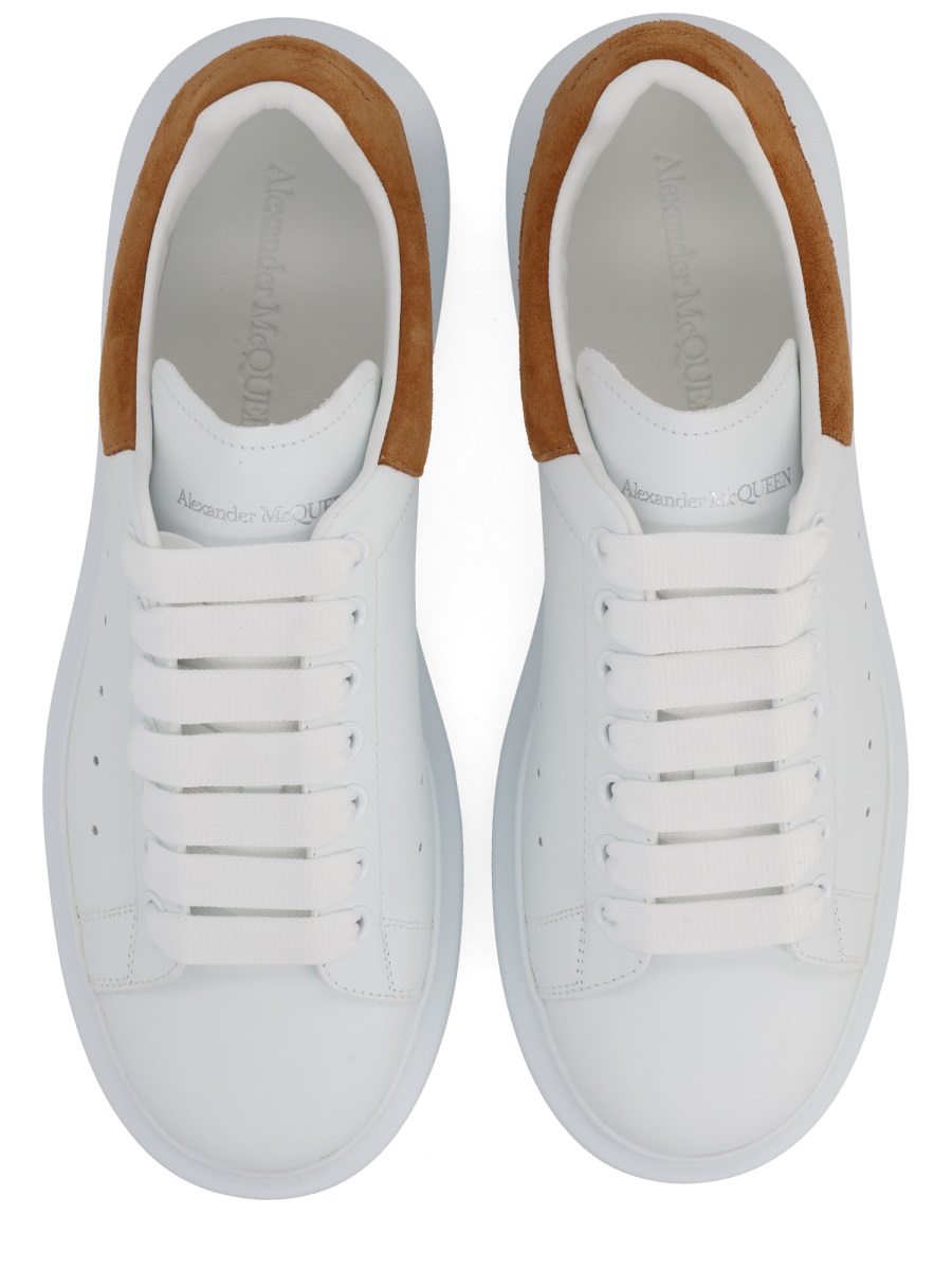 Alexander McQueen Oversized White Calf Suede Sneakers Wit