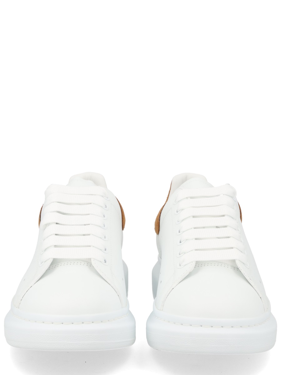 Alexander McQueen Oversized White Calf Suede Sneakers Wit