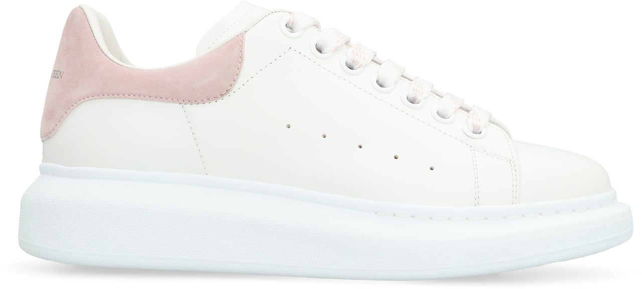 Alexander McQueen Leather chunky sneakers Wit
