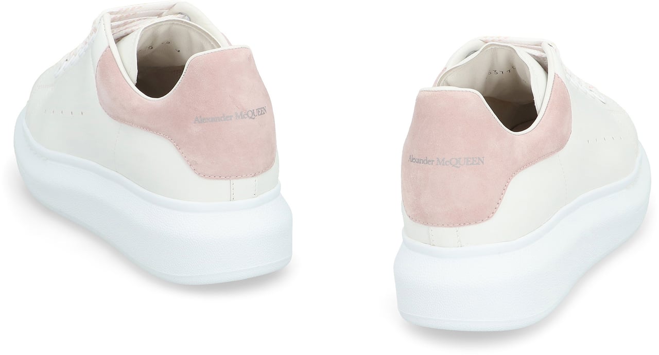 Alexander McQueen Leather chunky sneakers Wit