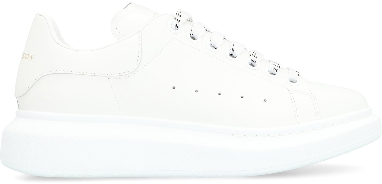 Alexander McQueen Leather chunky sneakers Wit