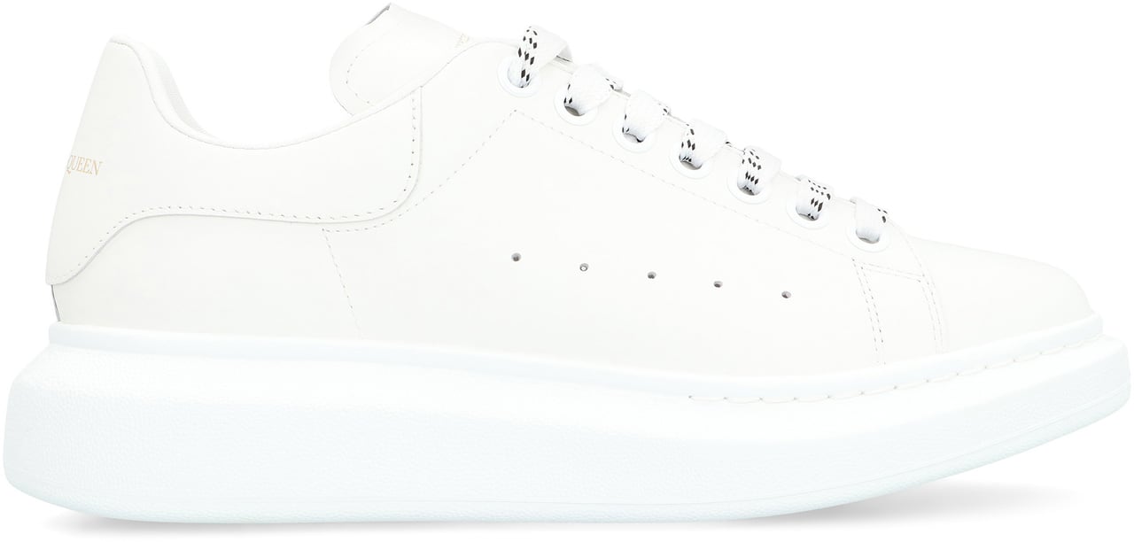 Alexander McQueen Leather chunky sneakers Wit
