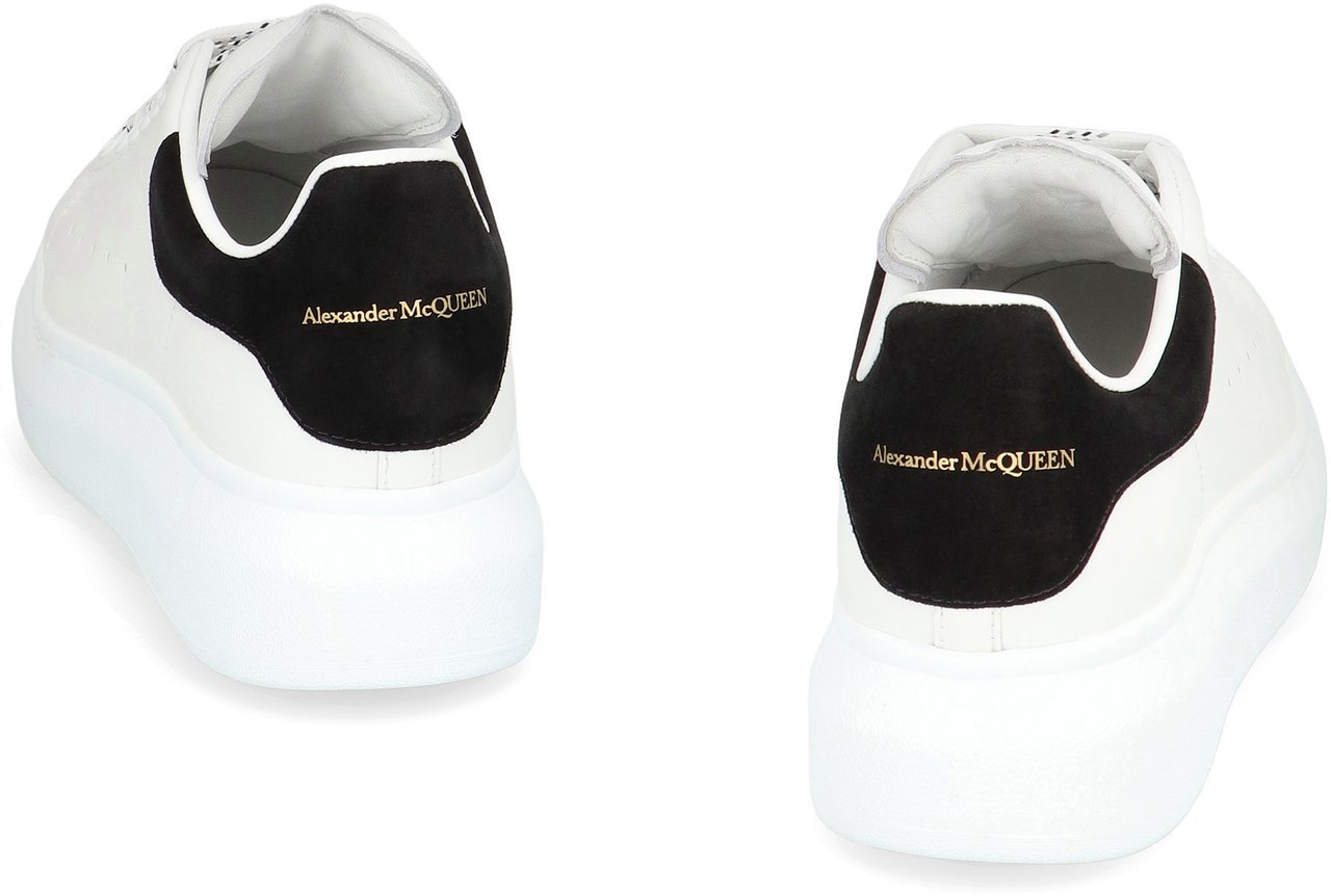 Alexander McQueen Leather chunky sneakers Wit