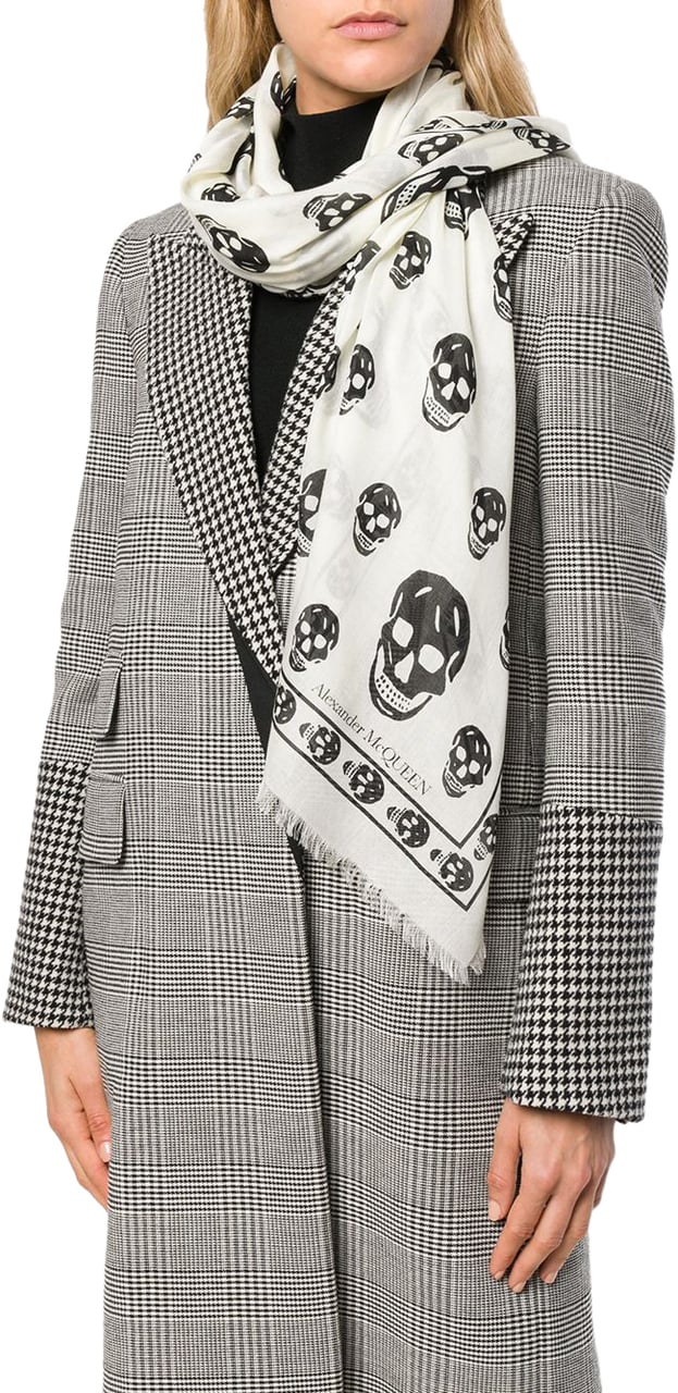 Alexander McQueen Scarfs White Wit