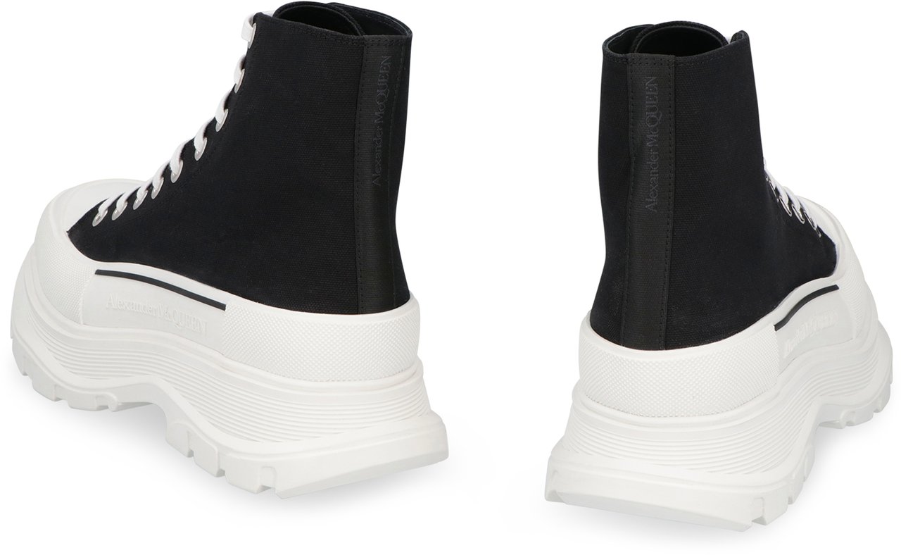Alexander McQueen Tread Slick lace-up ankle boots Zwart