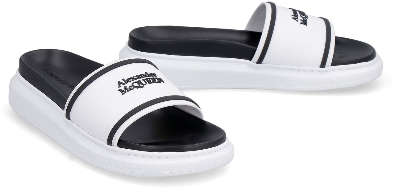Alexander McQueen Logo detail rubber slides Wit