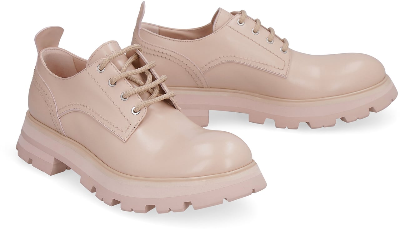 Alexander McQueen Wander leather lace-up shoes Roze