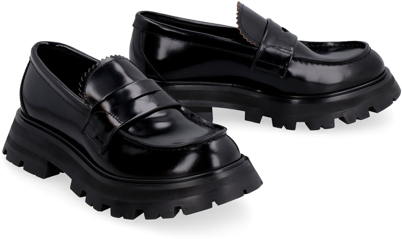 Alexander McQueen Wander leather loafers Zwart