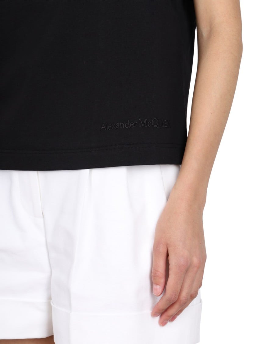Alexander McQueen Minimalist Crewneck T-Shirt With Subtle Branding Zwart