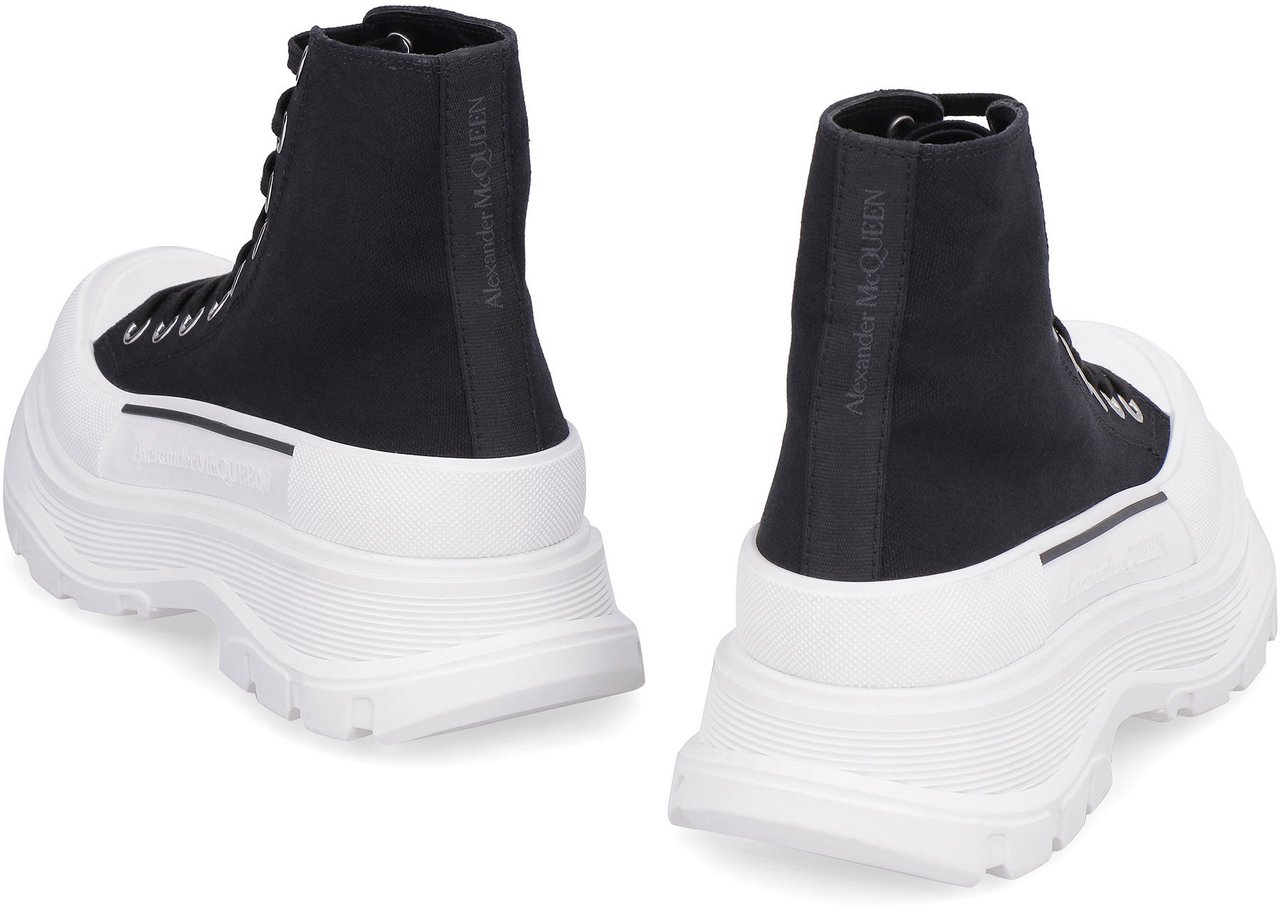 Alexander McQueen Tread Slick lace-up ankle boots Zwart