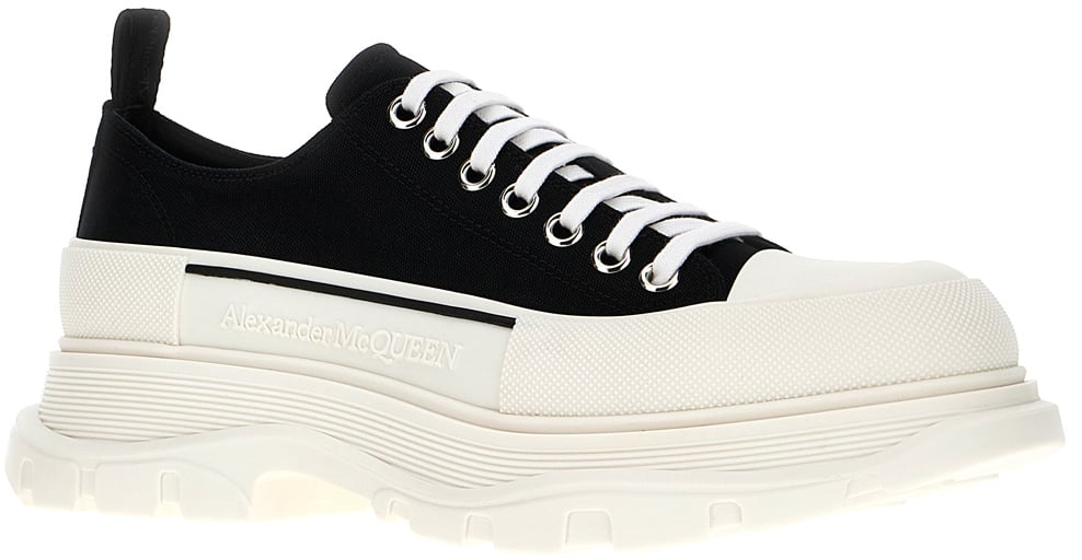Alexander McQueen Alexander McQueen Black canvas Tread Slick sneakers Zwart
