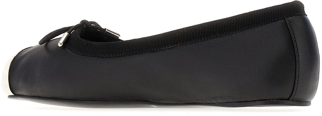 Alexander McQueen Alexander McQueen Black leather ballerinas Zwart
