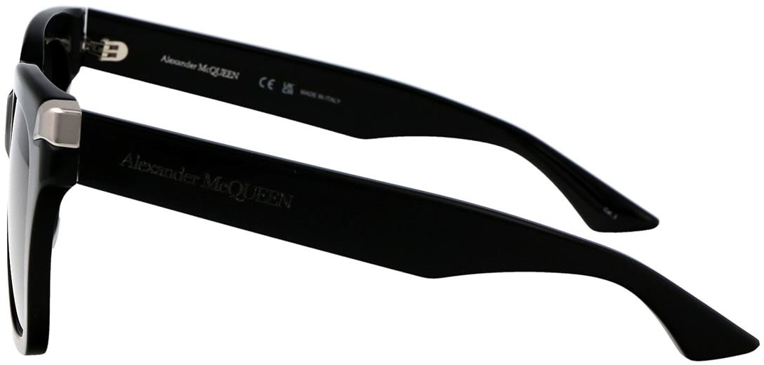 Alexander McQueen Bold Oversized Black Sunglasses Zwart