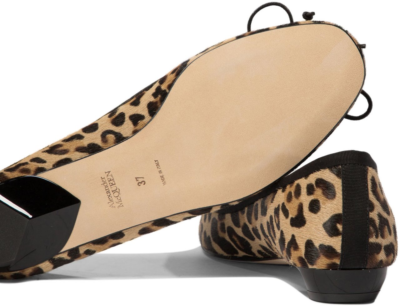 Alexander McQueen "Armadillo" ballet flats Beige