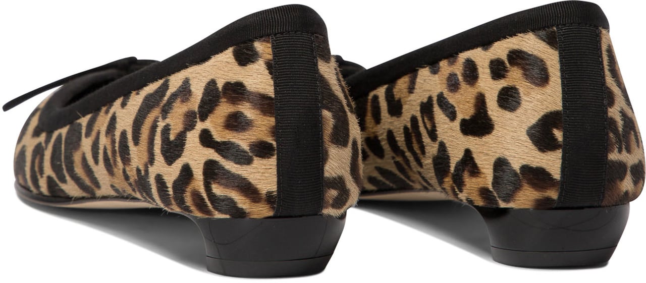 Alexander McQueen "Armadillo" ballet flats Beige