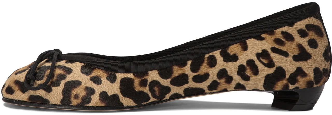 Alexander McQueen "Armadillo" ballet flats Beige