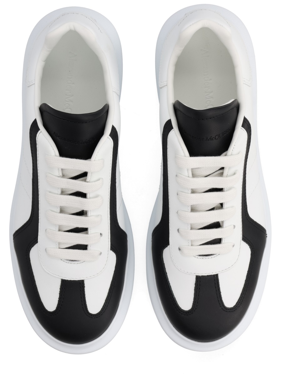 Alexander McQueen Oversized White Base Black Sneakers Wit