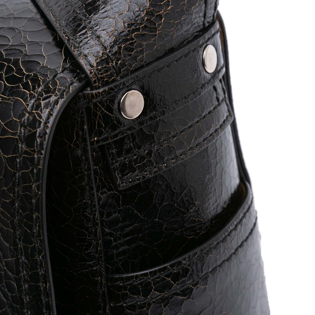 Alexander McQueen Crackled Leather Slouch Crossbody Zwart