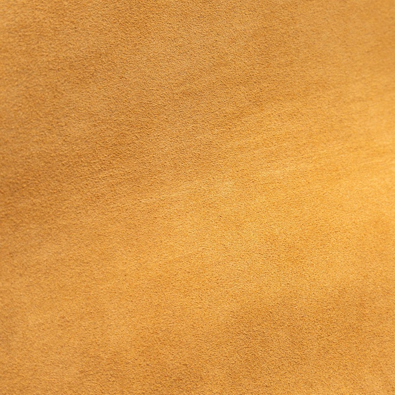 Alexander McQueen Crackled Leather Slouch Crossbody Zwart