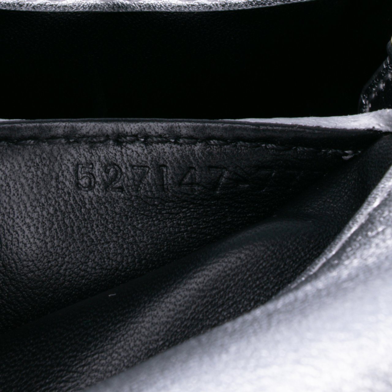 Alexander McQueen Mini Lambskin The Seal Chain Crossbody Zilver