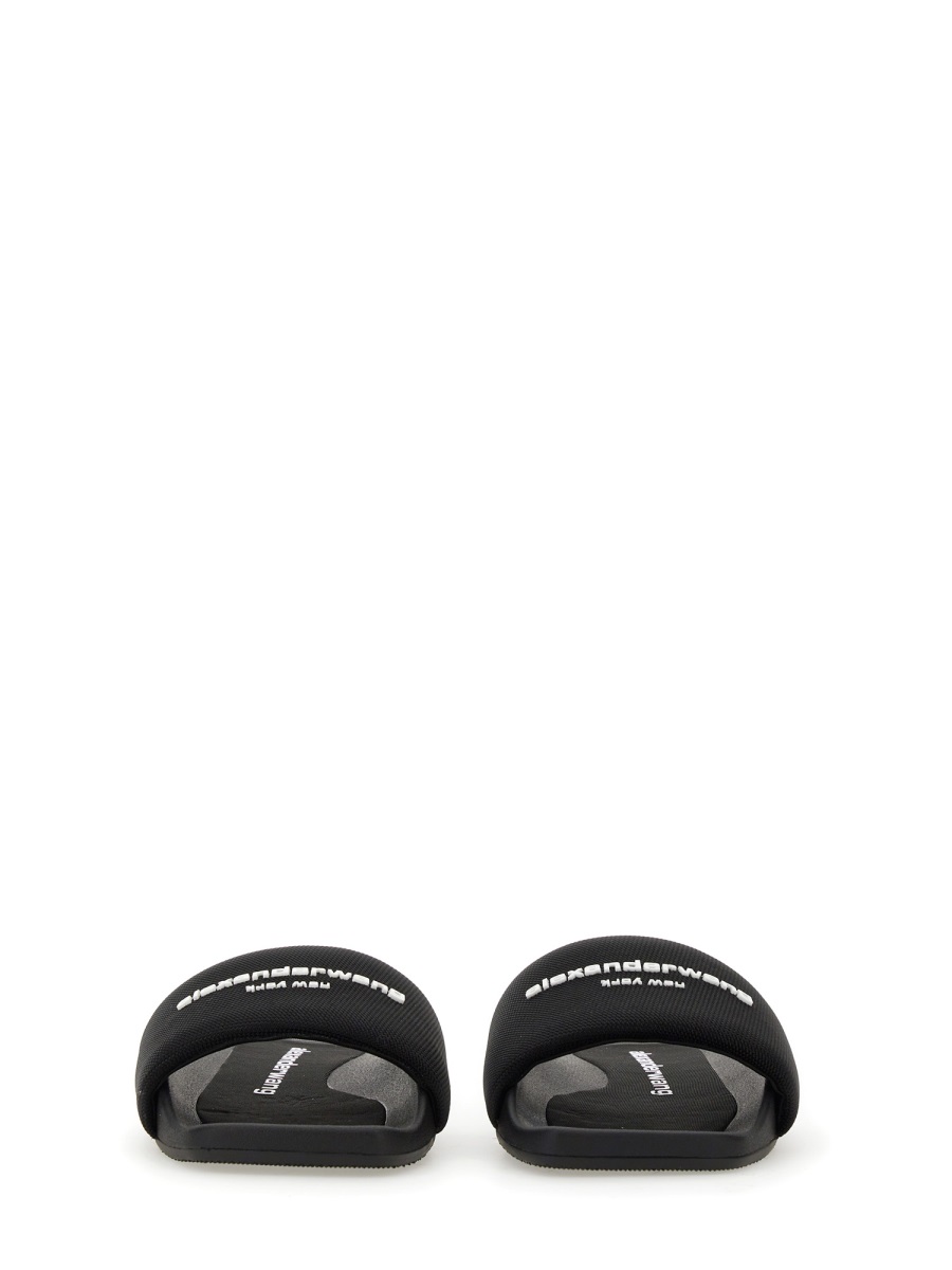 Alexander Wang SANDALO "AW" IN NYLON Zwart