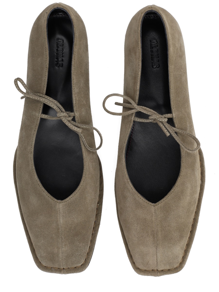 Alohas Sway Pointed Suede Bow Flats Bruin