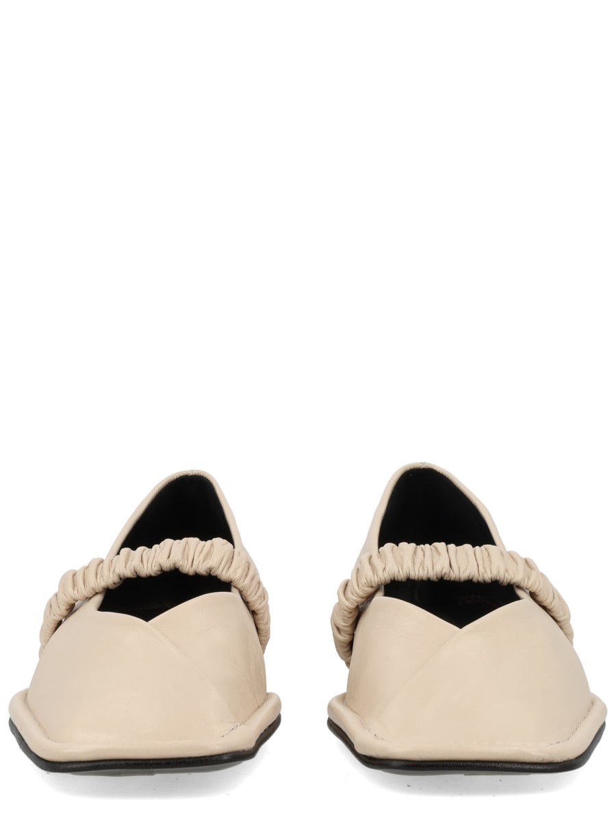 Alohas Lautan Pointed Toe Ruched Flats Neutraal