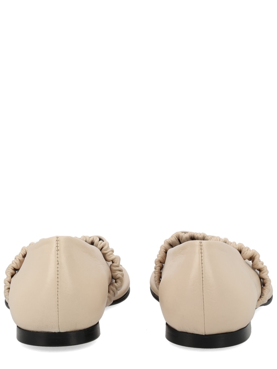 Alohas Lautan Pointed Toe Ruched Flats Neutraal