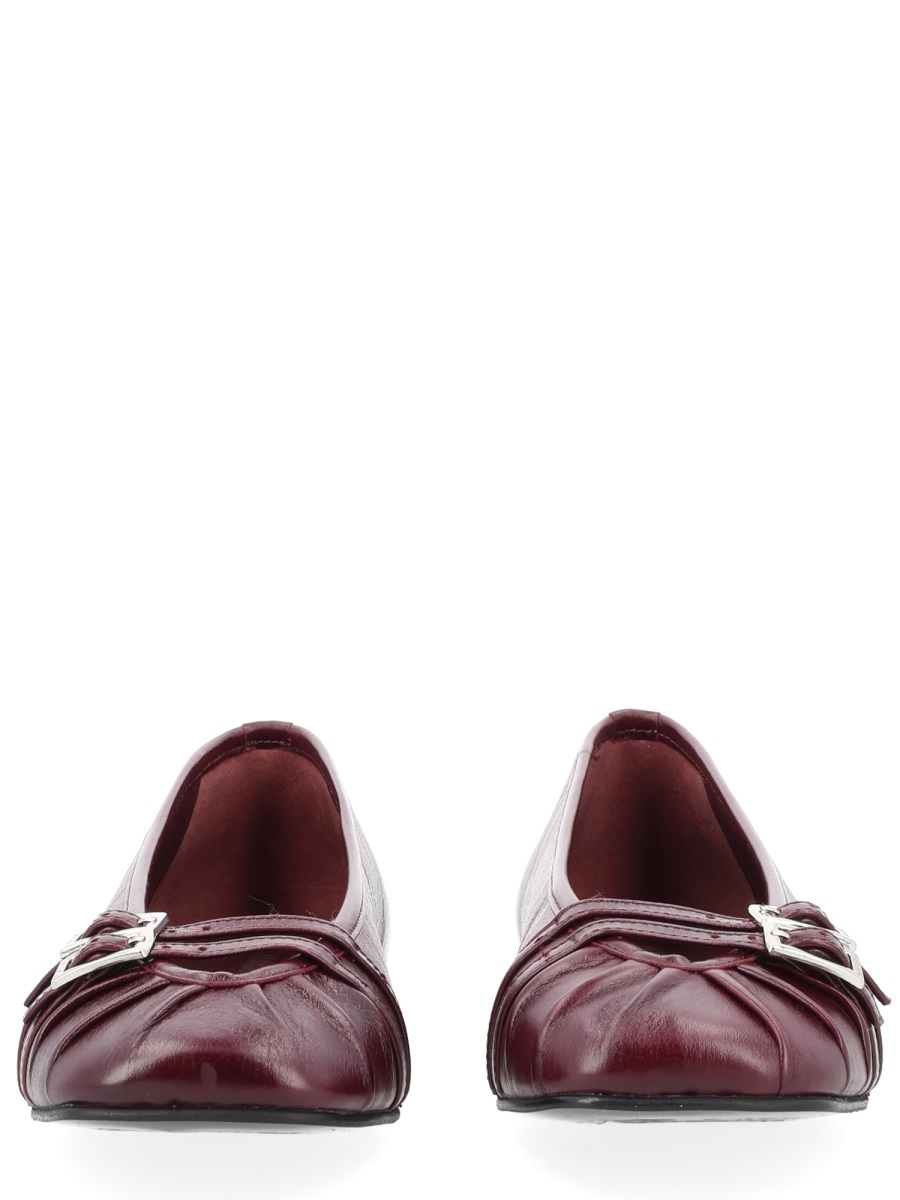Alohas Goat Leather Pointed Buckles Flats Grijs