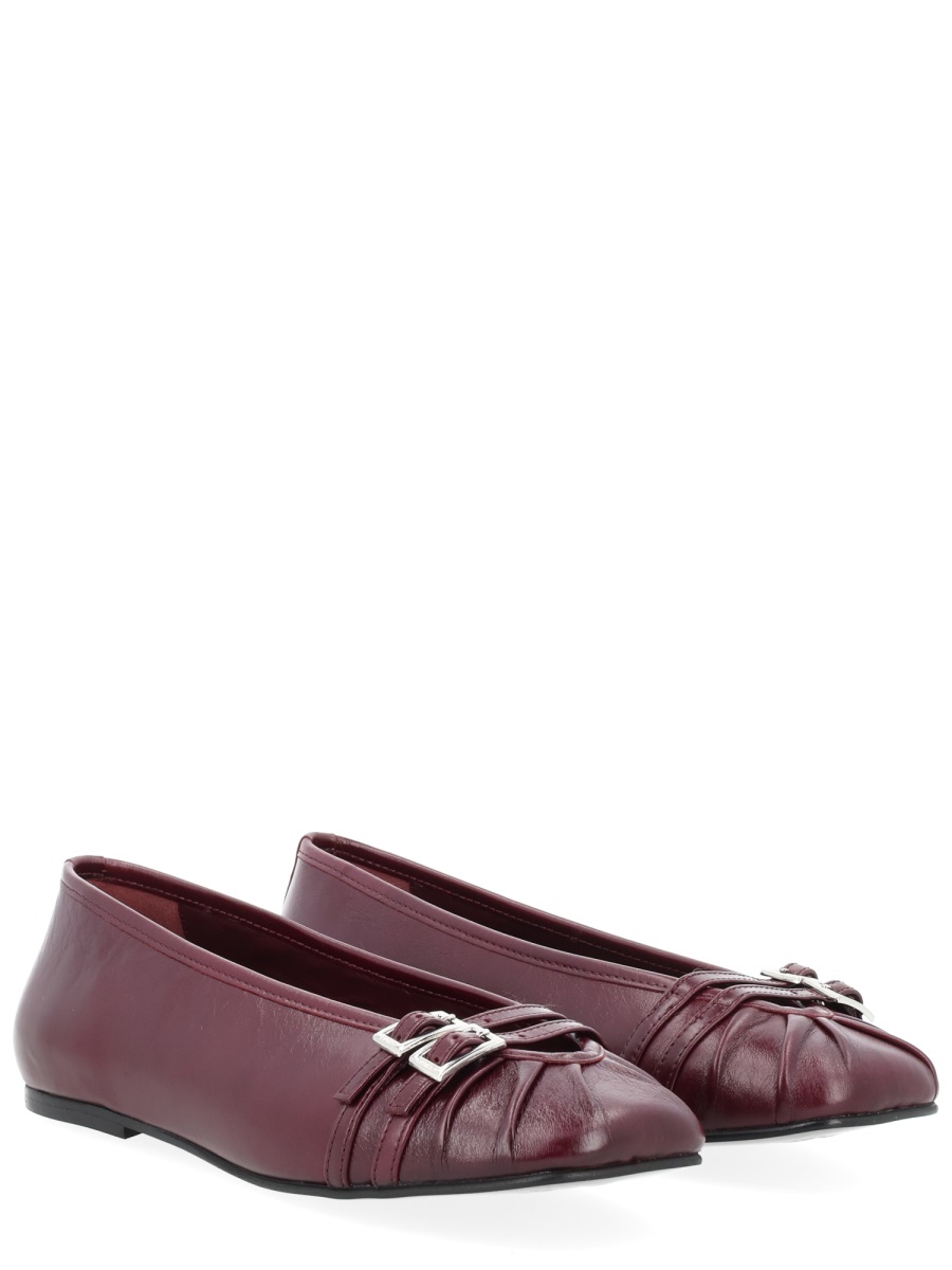 Alohas Goat Leather Pointed Buckles Flats Grijs