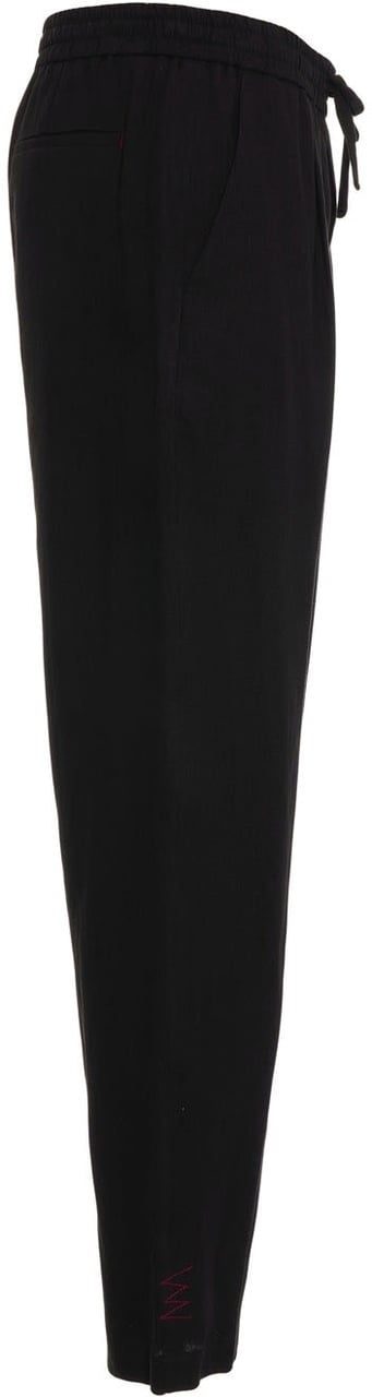 Amaranto Pleated pants Zwart