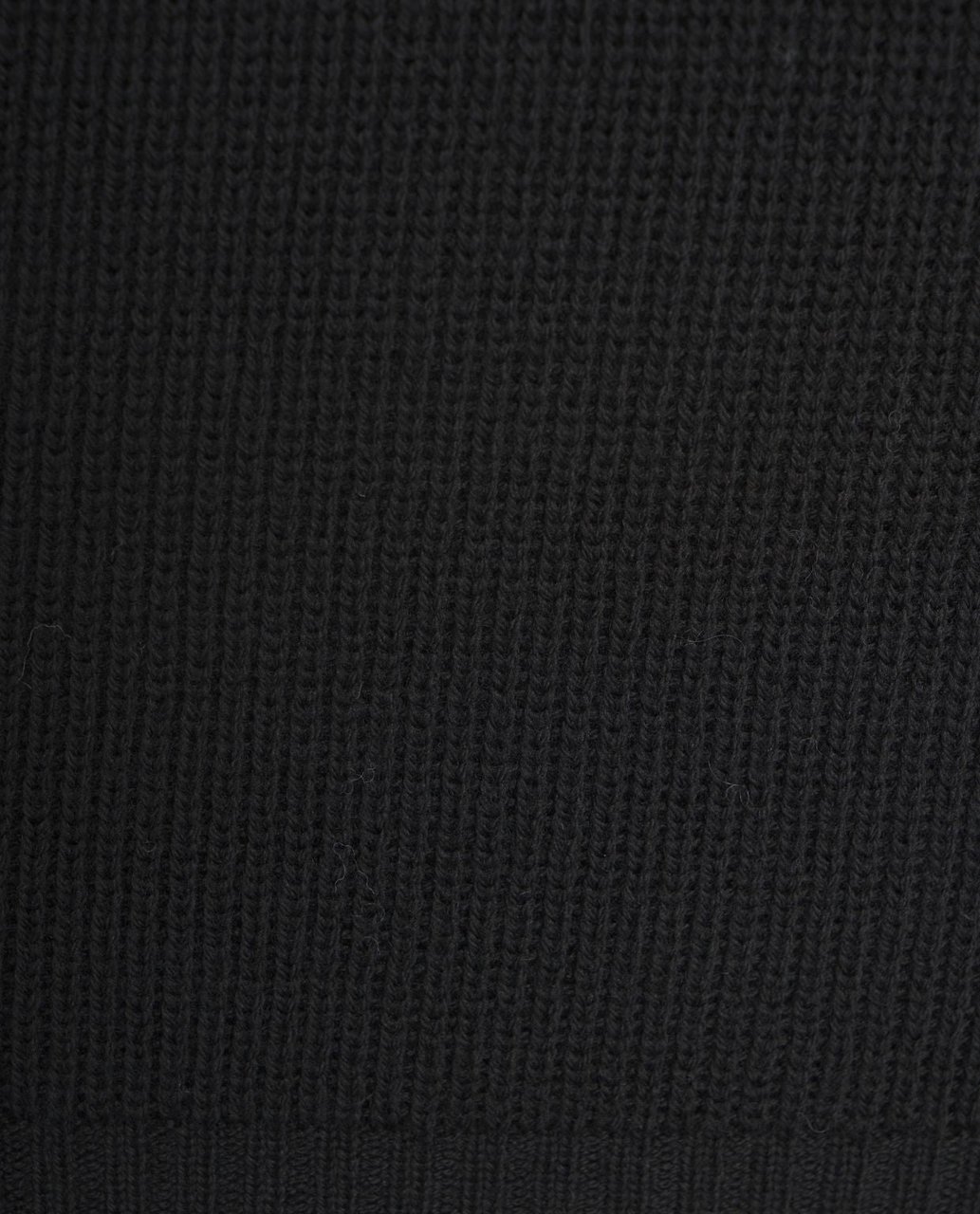 Amaranto Knit sweater with stand-up collar Zwart