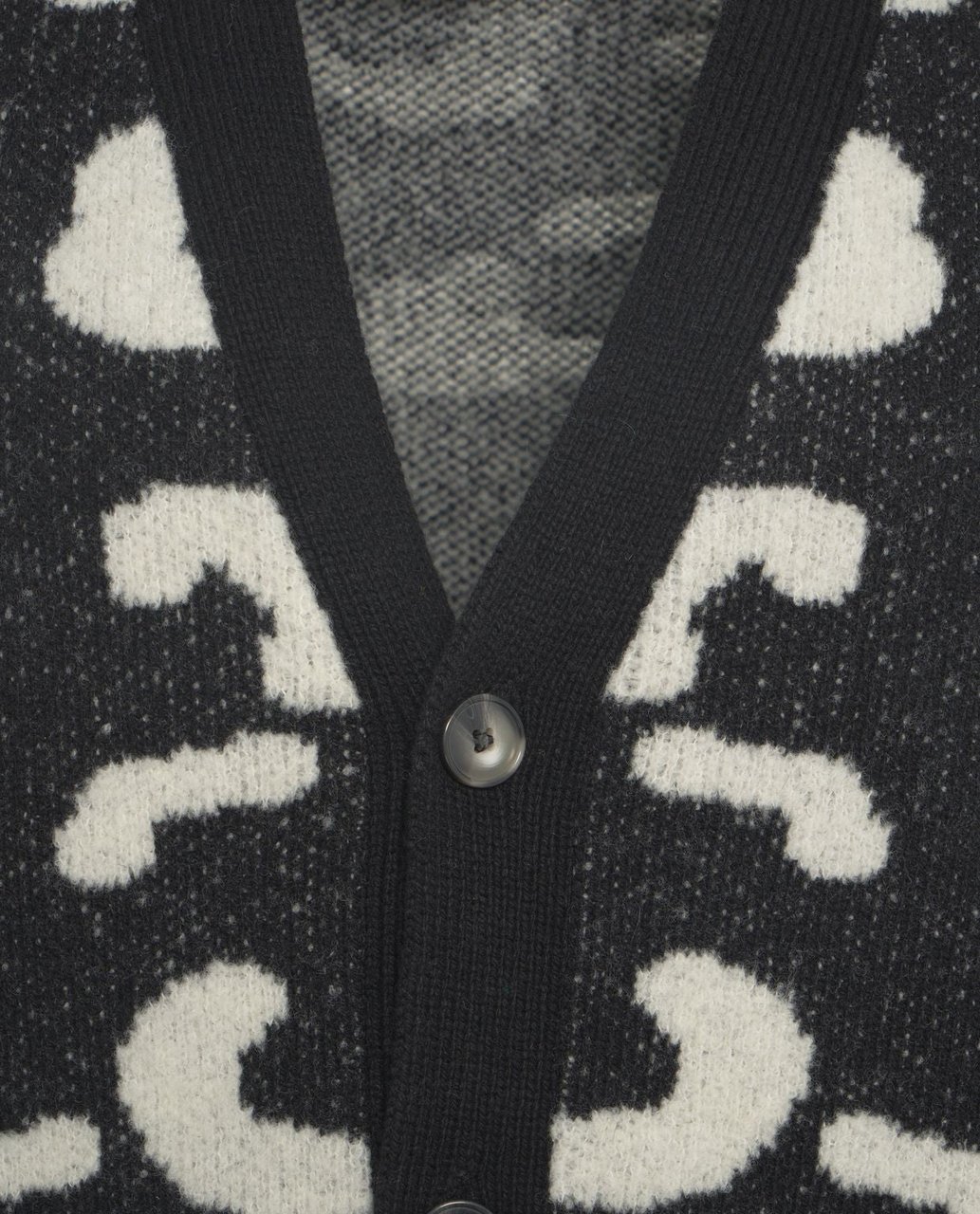 Amaranto Cardigan with animal print Zwart