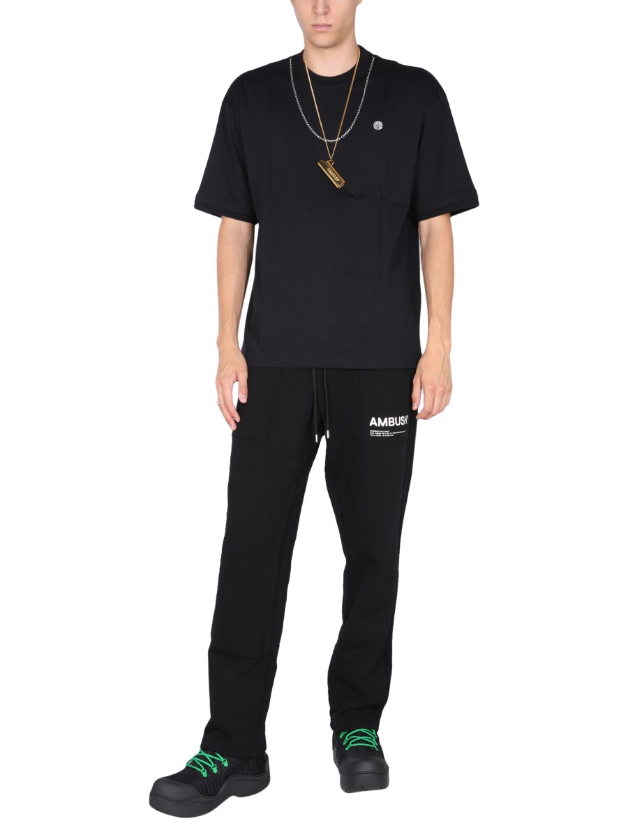 AMBUSH Crew Neck T-Shirt with Iconic Chain Embroidery Zwart