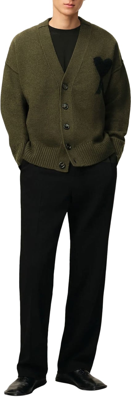 AMI Paris AMI DE COEUR FELTED WOOL CARDIGAN ARMY GREEN Groen