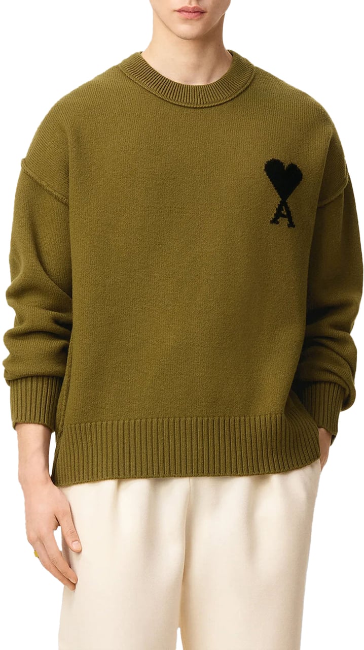 AMI Paris AMI DE COEUR FELTED WOOL CREWNECK ARMY GREEN Groen