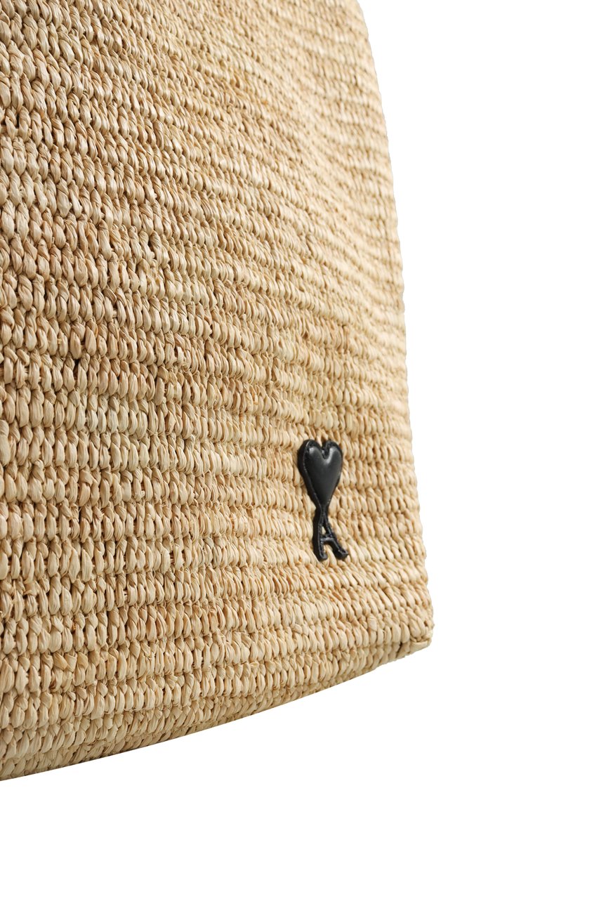 AMI Paris TAS AMI DE COEUR NATUREL Beige