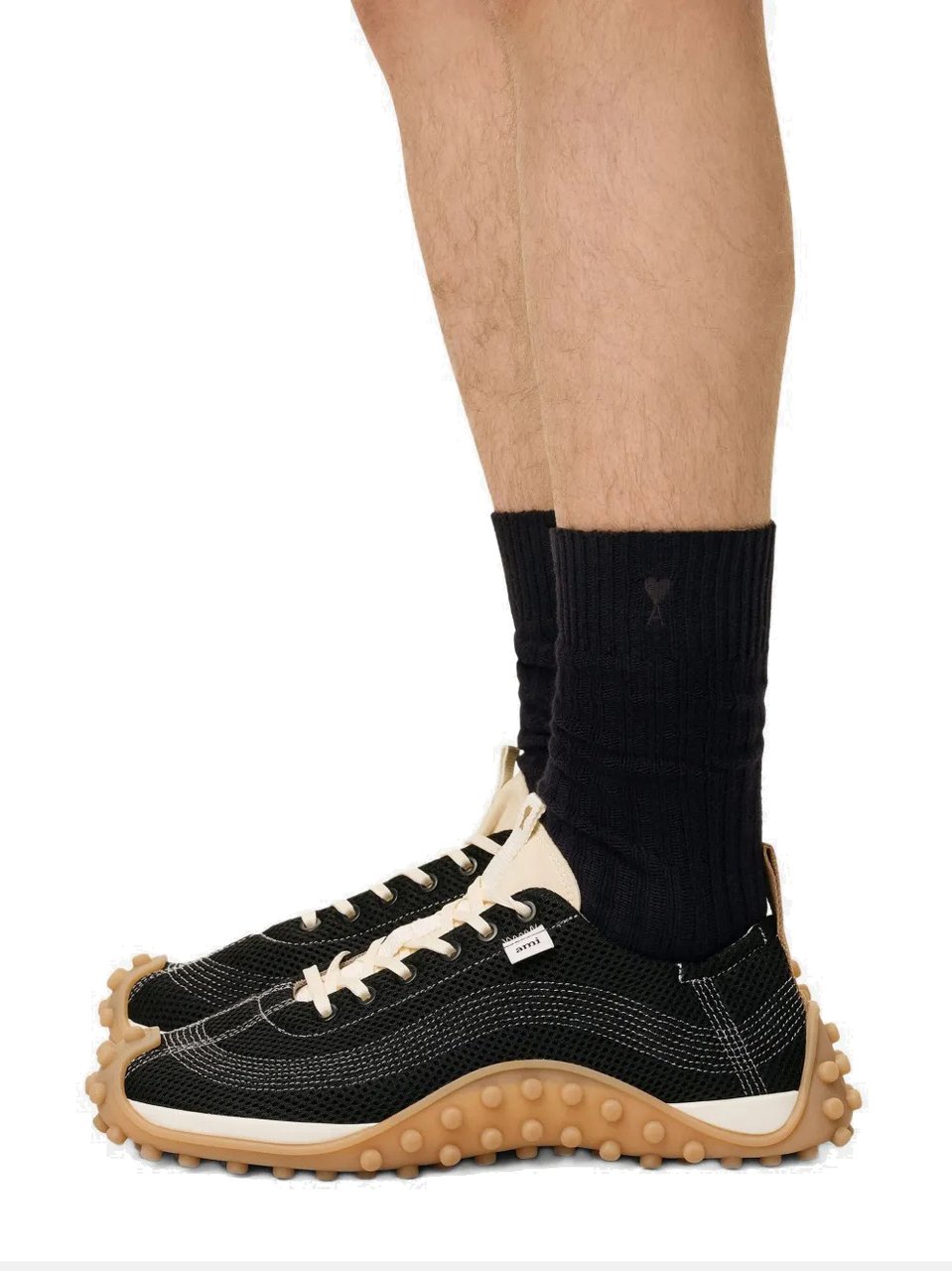 AMI Paris lot de trois paires de chaussettes a broderies coeur Divers