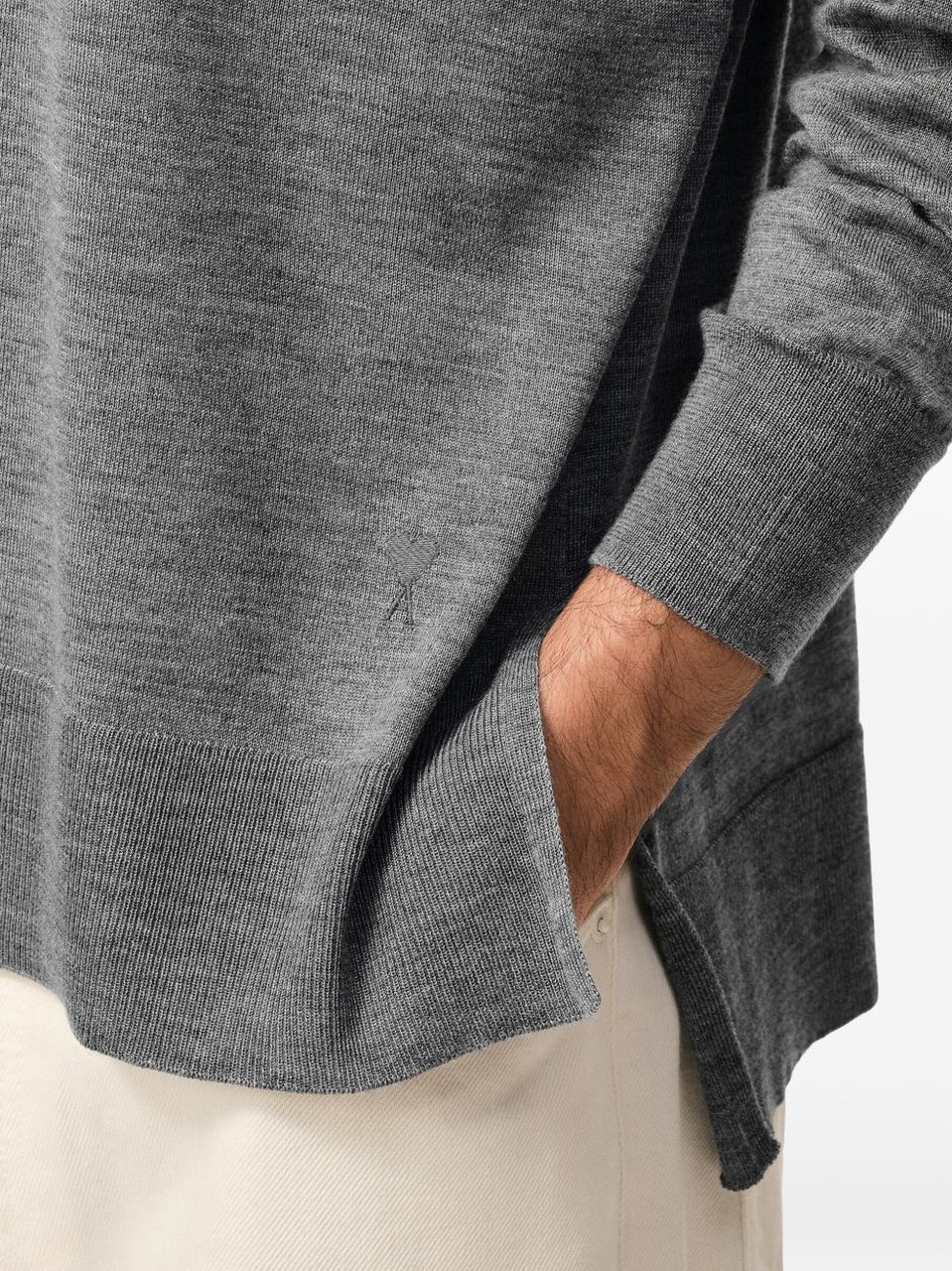 AMI Paris Grey Ribbed Finishes Wool Sweater Grijs