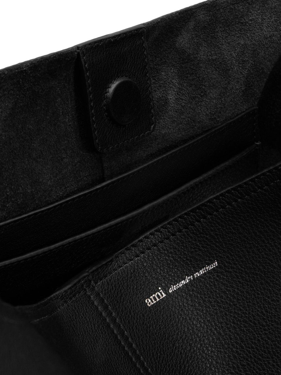 AMI Paris Black Adjustable Strap Bag Zwart