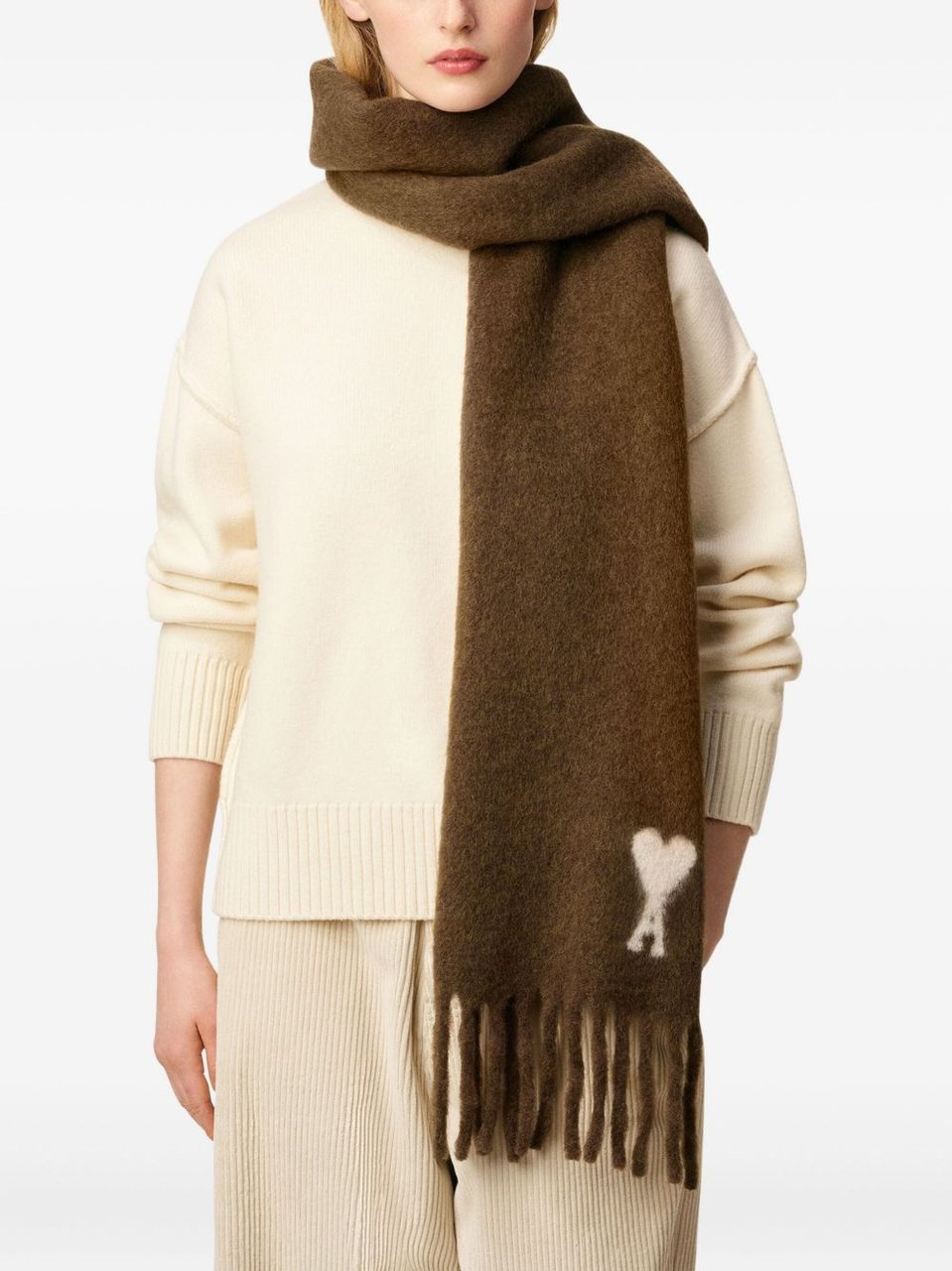 AMI Paris Scarfs Noisette Bruin