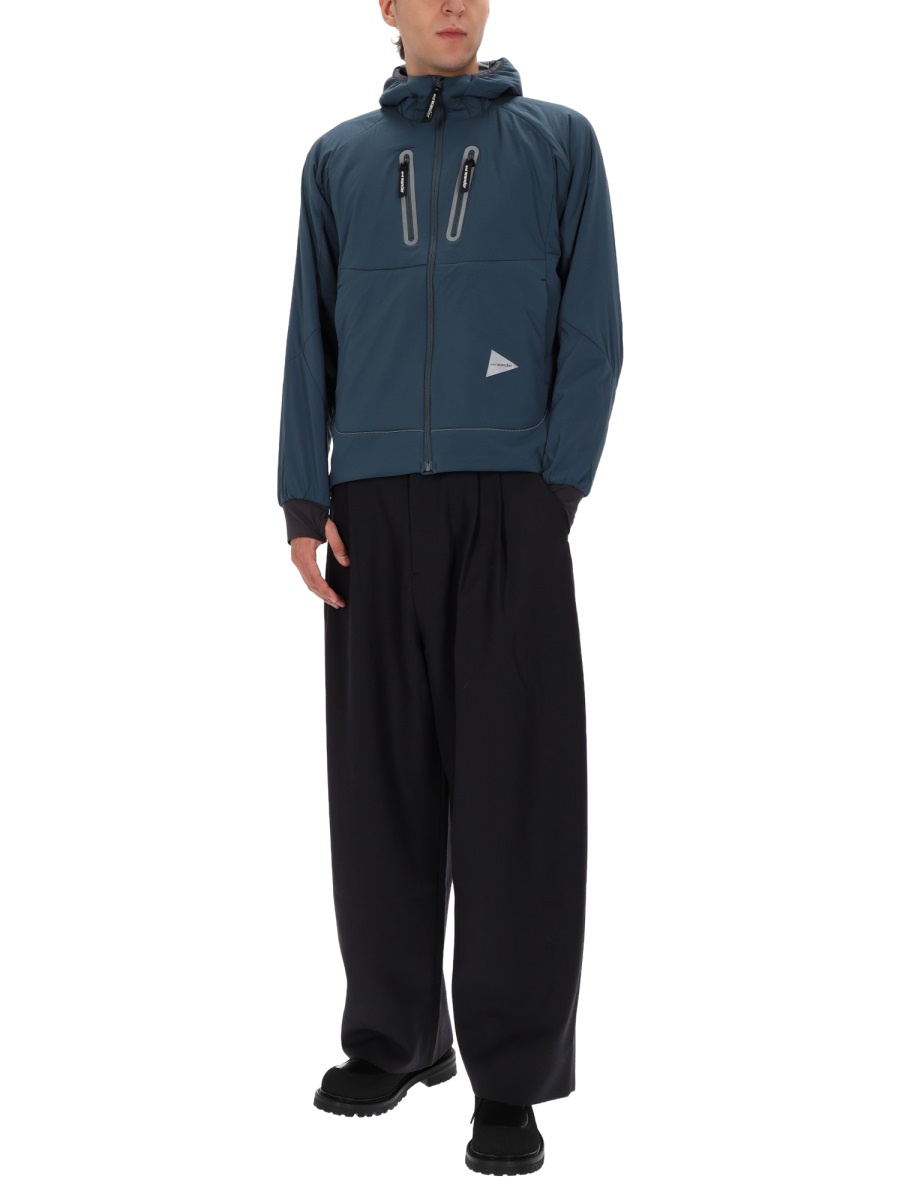 and wander Alpha Air Hooded Lightweight Jacket Groen