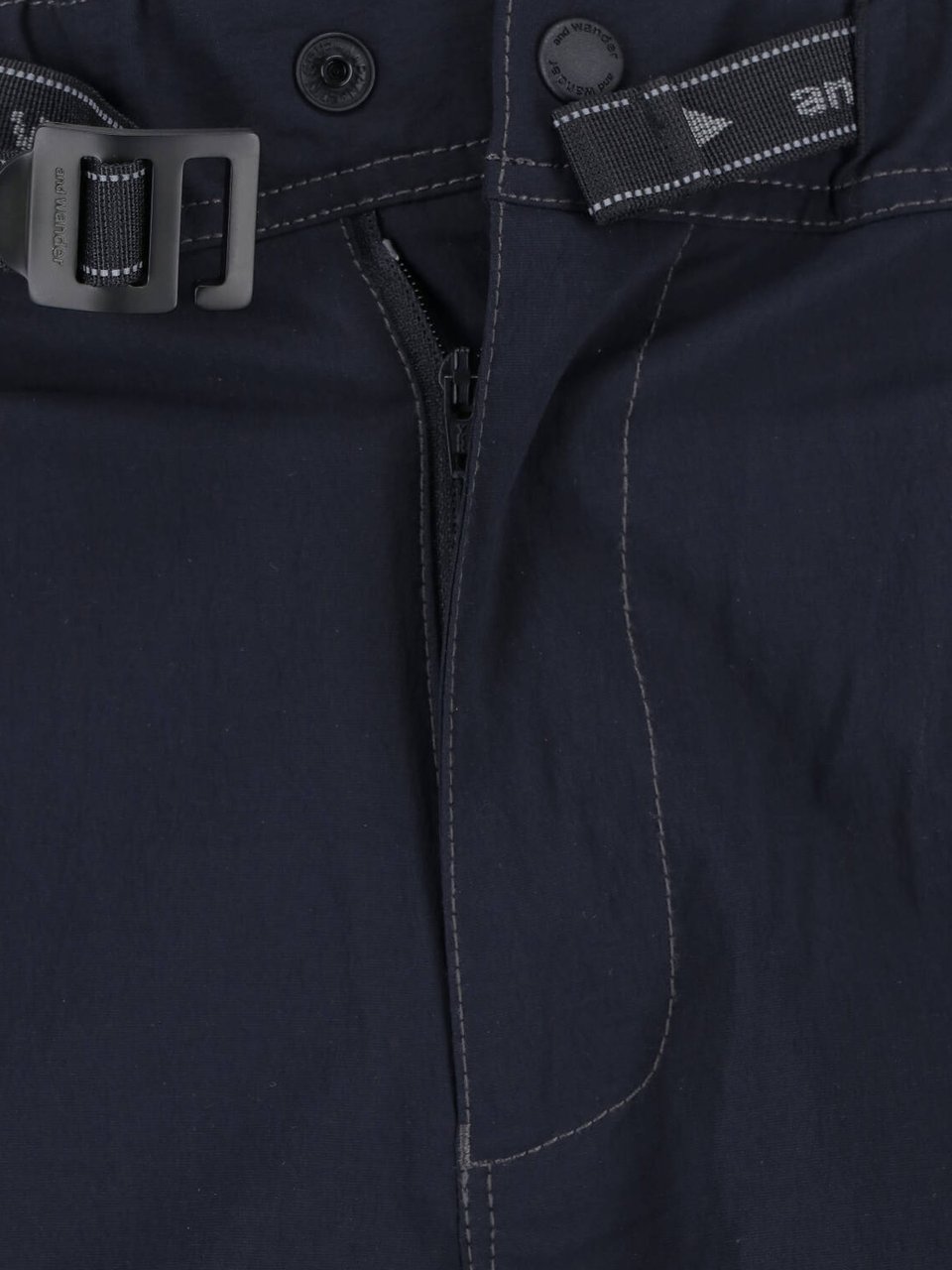and wander Black Light Hike Integrated Belt Shorts Zwart