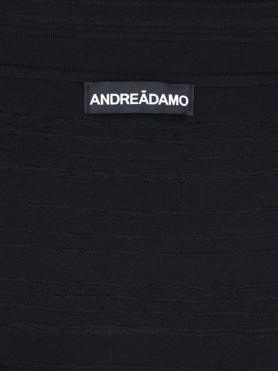 ANDREADAMO Striped Crop Top – Black Zwart